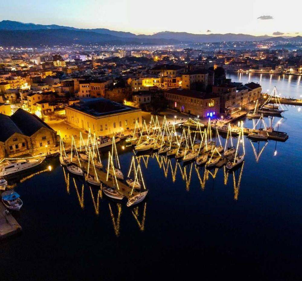 Old Port (Instagram.com/manoz_bouzakis)
