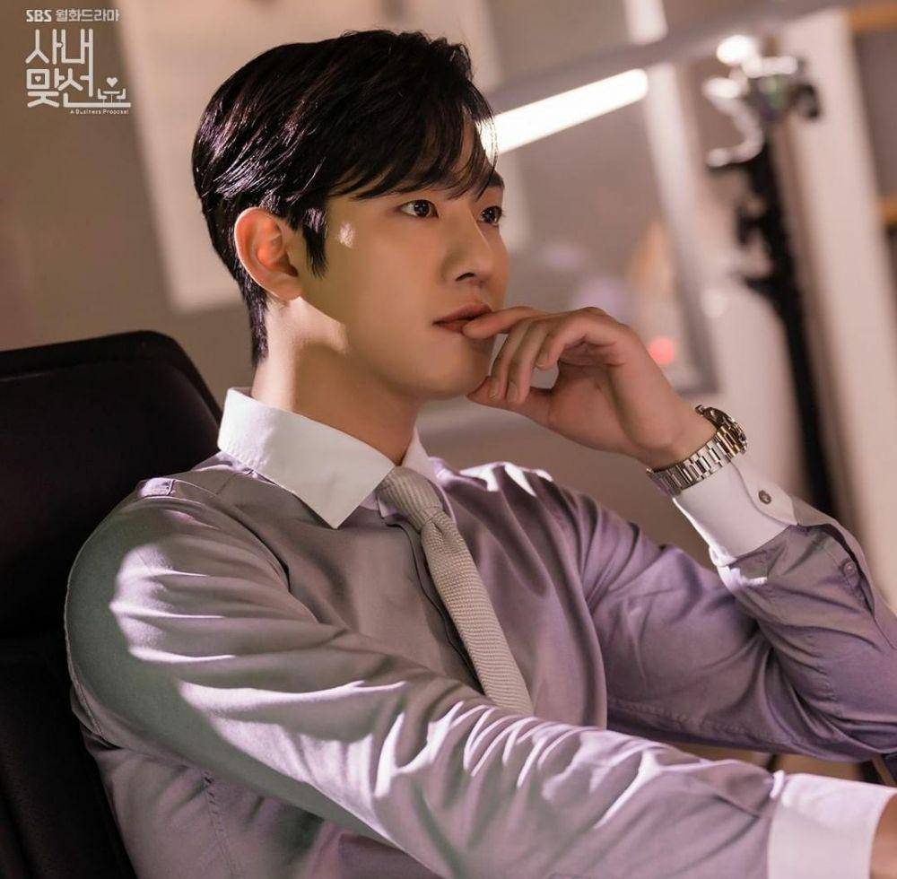 Ahn Hyo Seop di drama Business Proposal (instagram.com/sbsdrama.official)