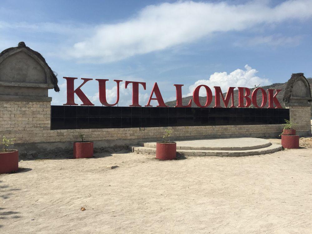 6 Kerajinan Tangan Khas Lombok yang Patut Anda Jadikan Oleh-Oleh