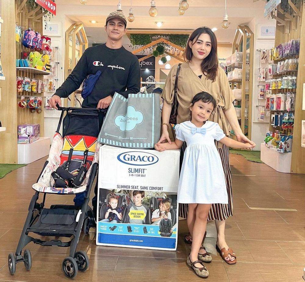 keluarga Carlo Milk (instagram.com/carlomilk)
