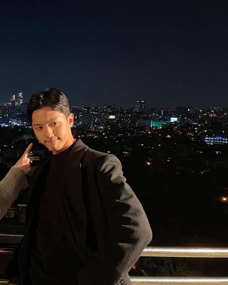 Yang Byung Yeol (instagram.com/ybyeol)