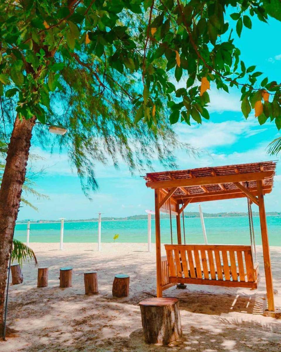 White Sand Island (instagram.com/whitesandsisland)