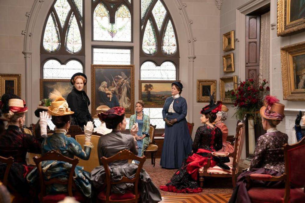 Adegan dalam serial The Gilded Age (instagram.com/gildedagehbo)