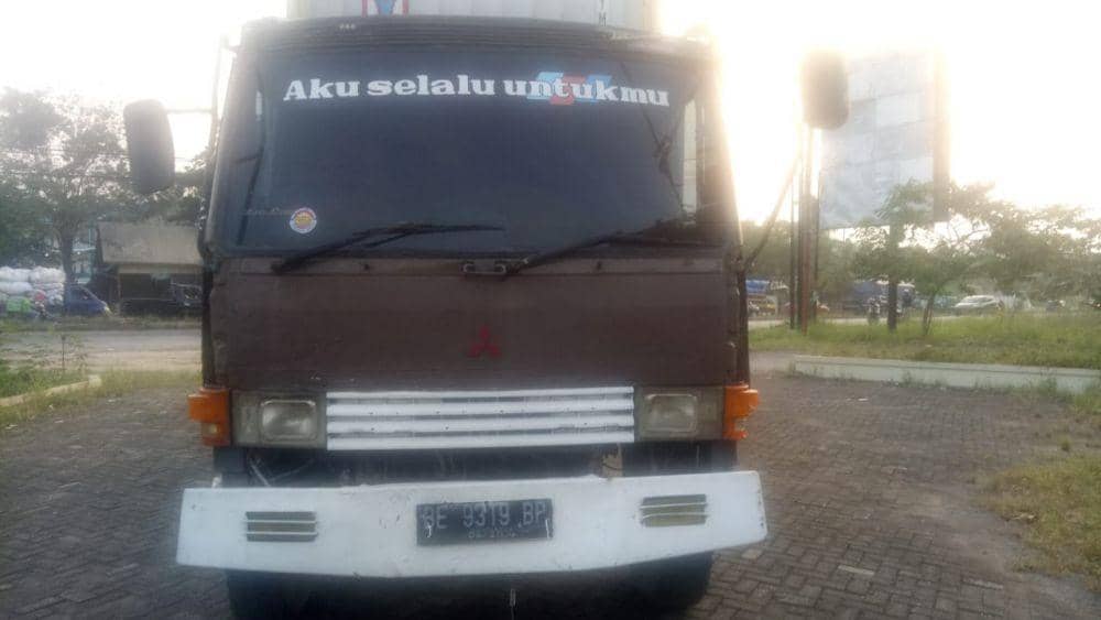 Seorang pelajar meninggal dunia usai terlindas truk Fuso dalam kecelakaan lalu lintas terjadi di Jalan Soekarno-Hatta (by pass), Kota Bandar Lampung. (IDN Times/Istimewa)