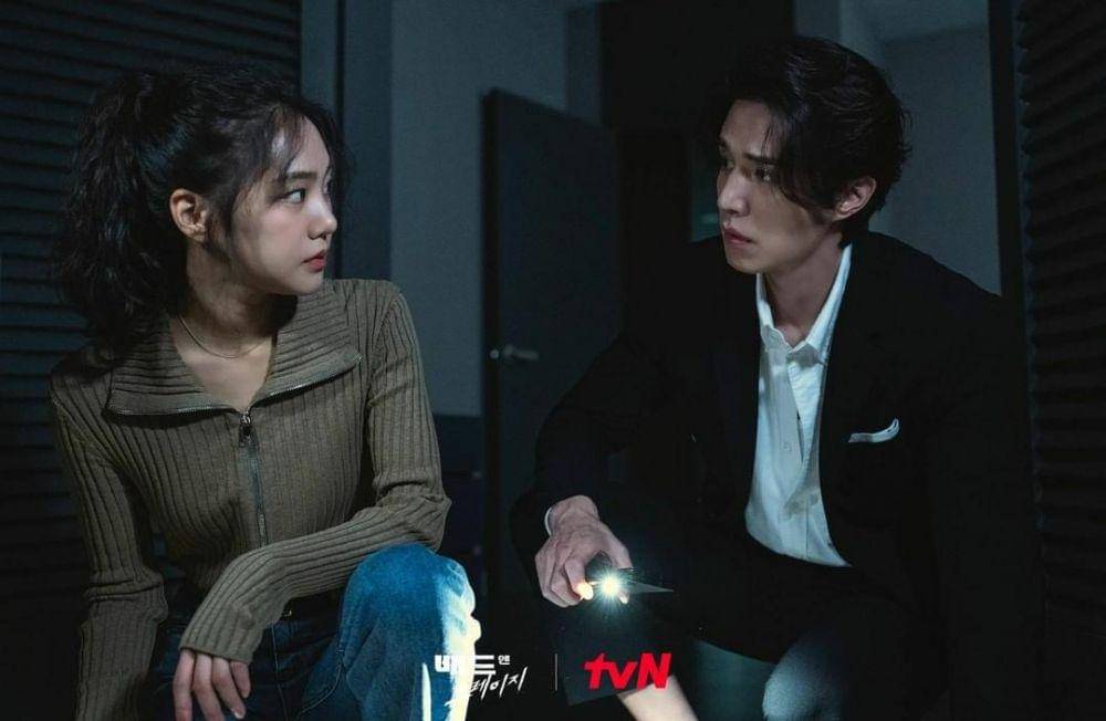 Han Ji Eun dan Lee Dong Wook di drama Bad and Crazy (instagram.com/tvn_drama)