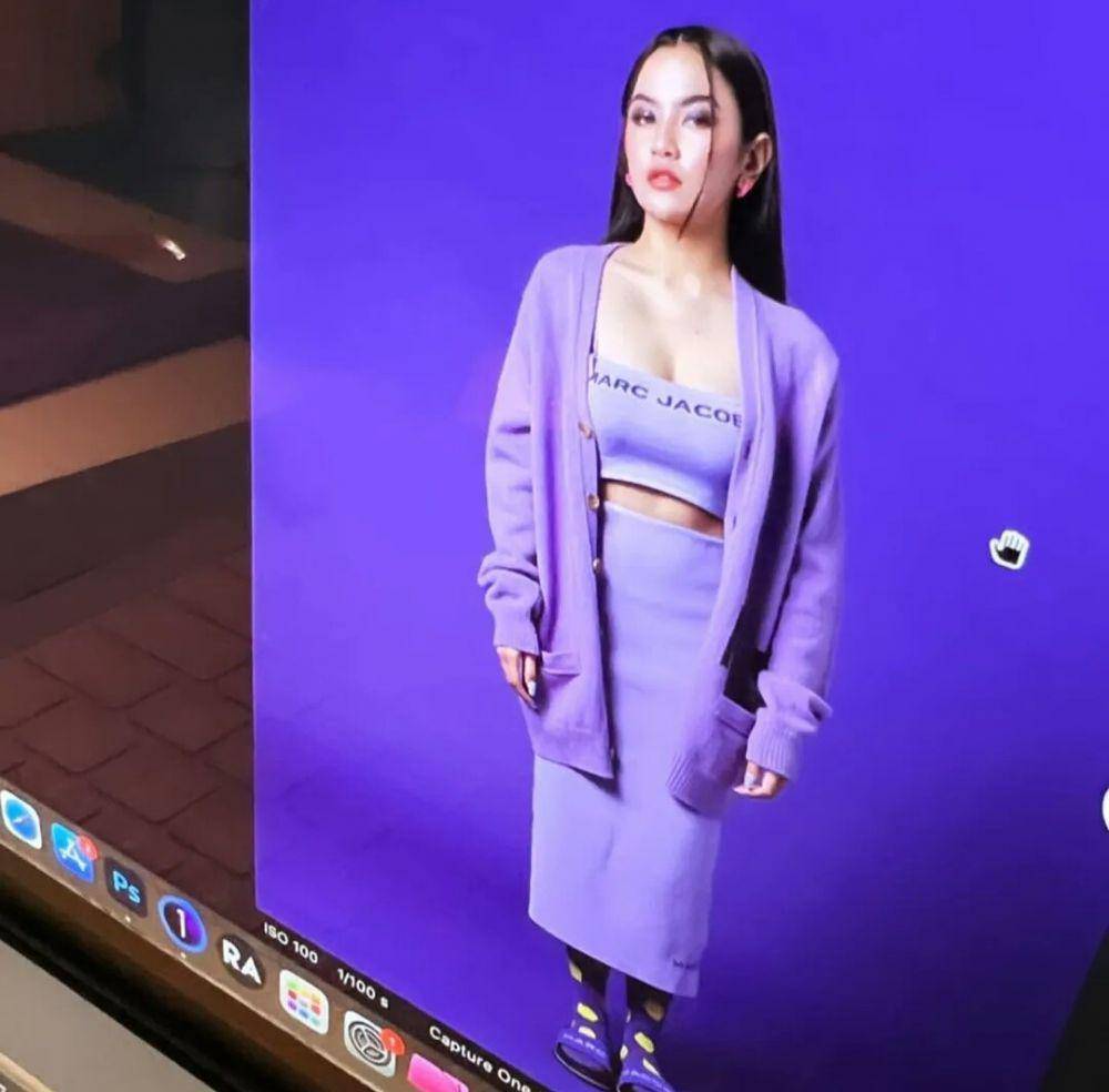 Mahalini (instagram.com/my.linzi)