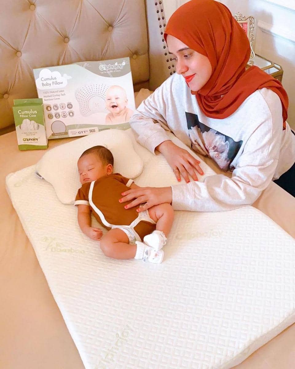 Fairuz A. Rafiq dan buah hati (instagram.com/fairuzarafiq)