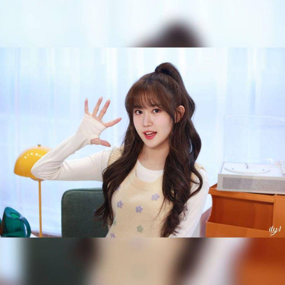ARA (instagram.com/fcenm_ily1)
