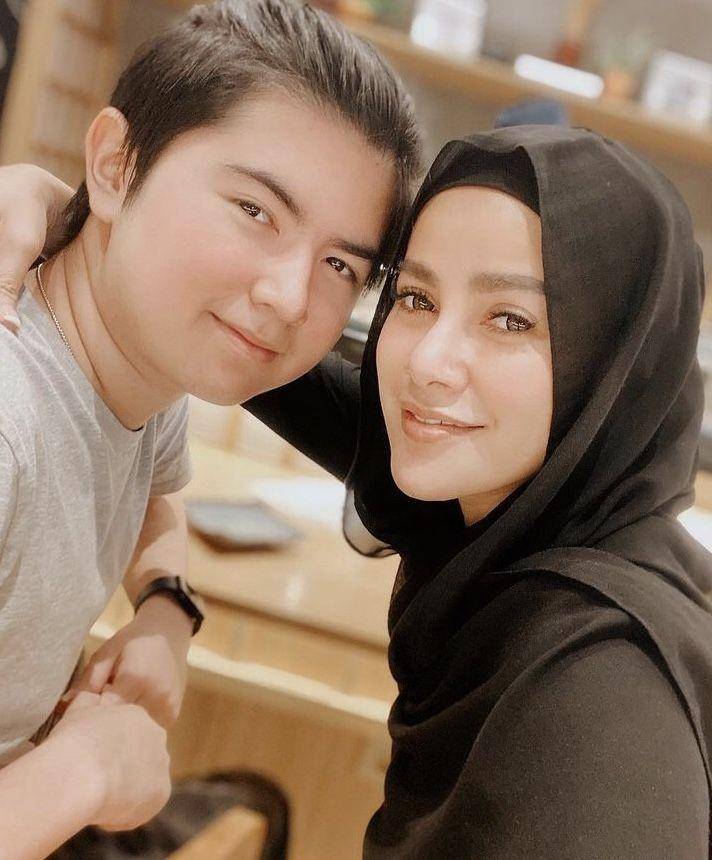Olla dan Sean (instagram.com/ollaramlan)