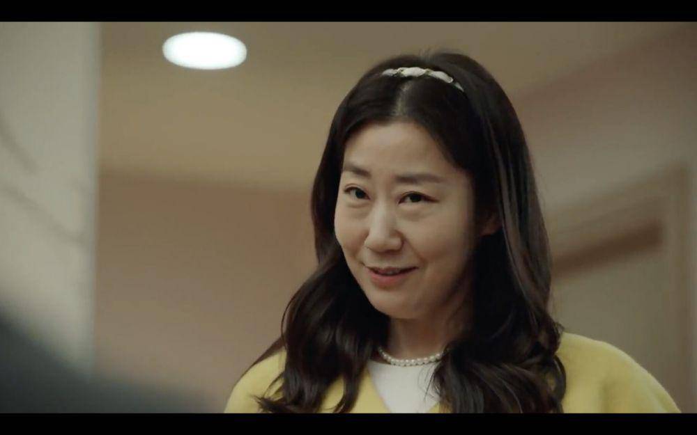 Ra Mi Ran di drama Dr. Park's Clinic (dok. TVING/Dr. Park's Clinic)