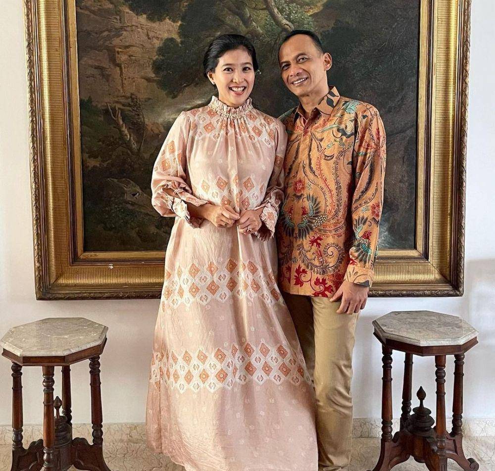 Olivia Zalianty bersama suami (instagram.com/oliviazallianty)