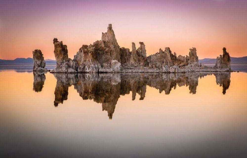 Mono Lake (instagram.com/strangersabroad)