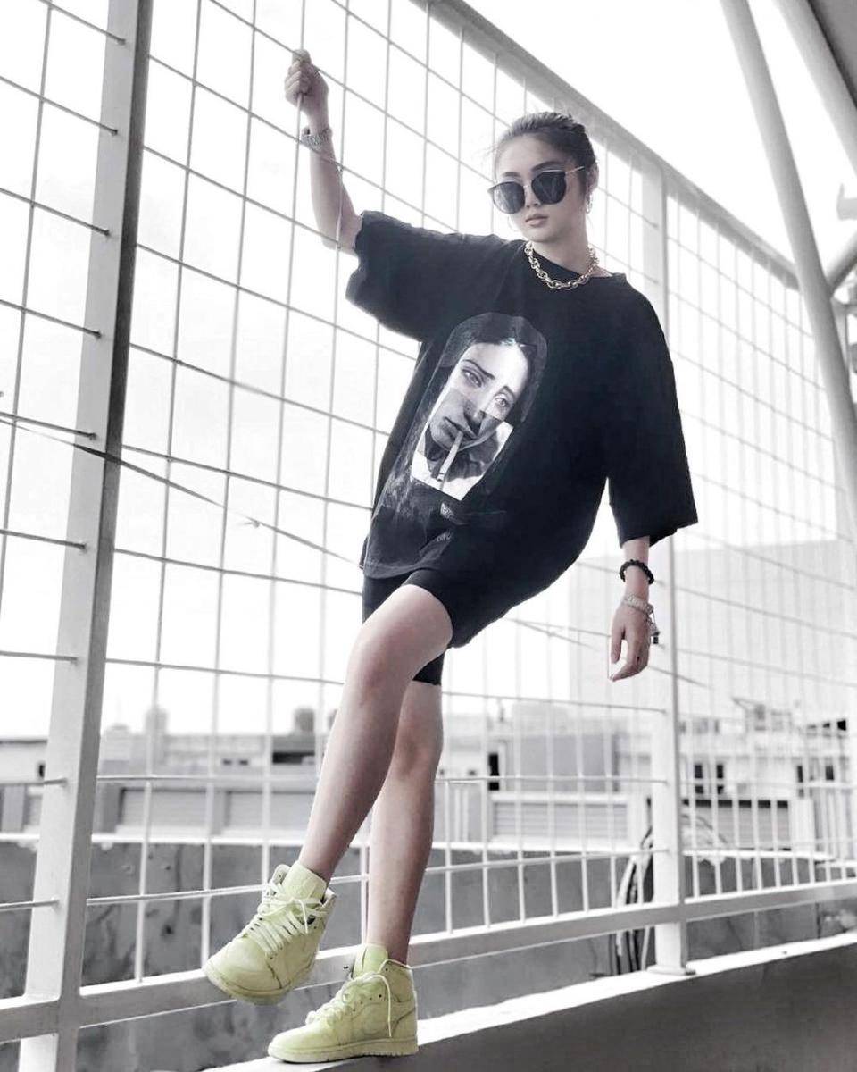 OOTD ala Vanessa Khong (instagram.com/vanessakhongg)