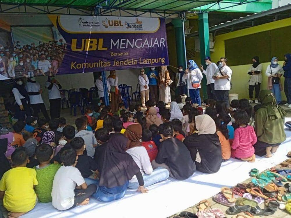 Ratusan Anak Ikut UBL Mengajar di TPA Bakung, Bermain sambil Belajar