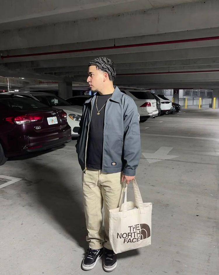 Erick Mendez (instagram.com/erickmendezz_)