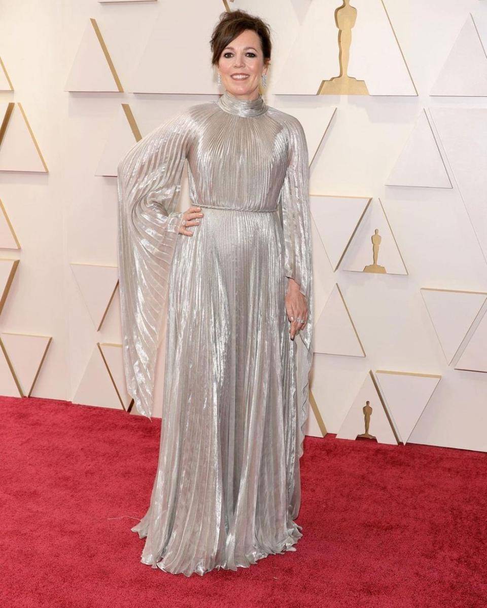 Olivia Colman (instagram.com/itsoliviacolman)