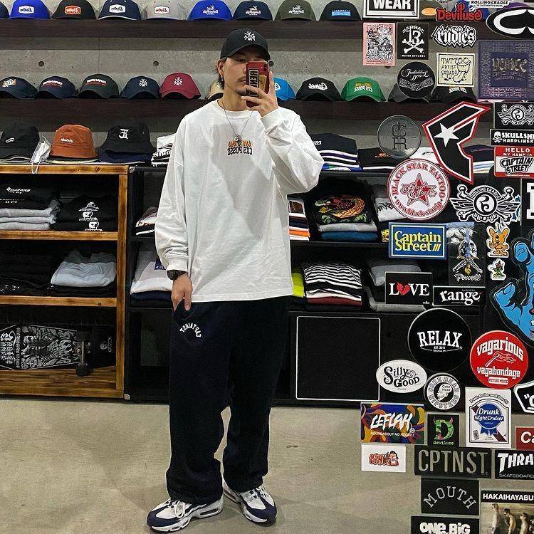 KEKEO (instagram.com/kekeo058)