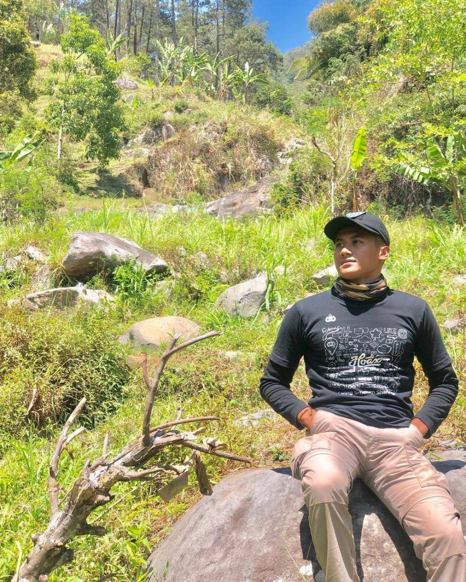 Menikmati pemandangan di lereng Wilis (instagram.com/ginanjarsetyoaji)