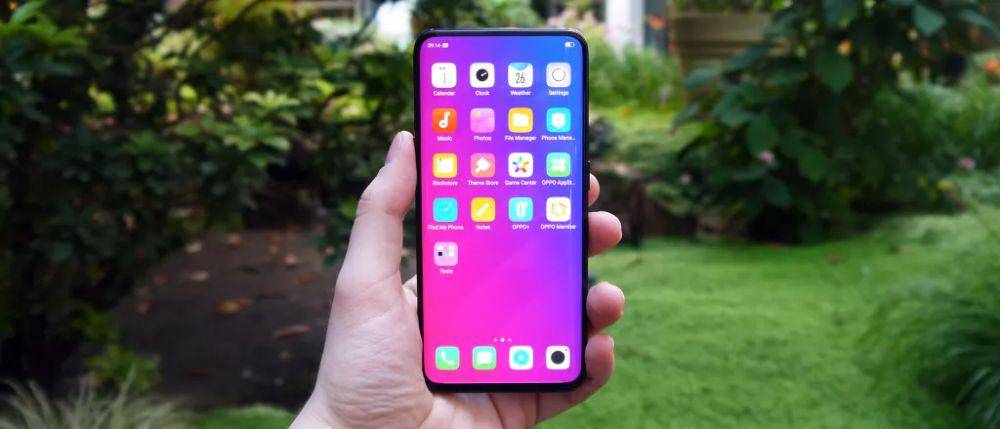 potret Oppo Find X (techradar.com)