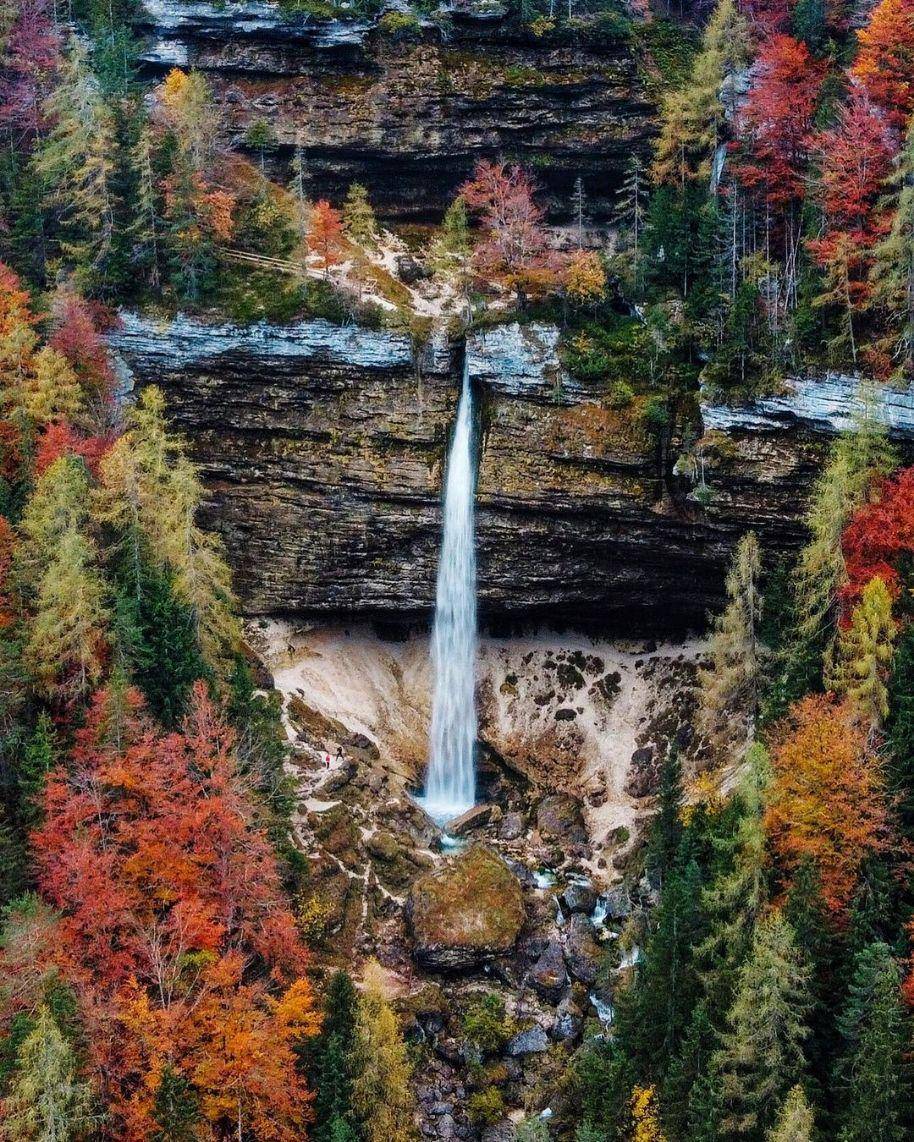 potret Peričnik Waterfall (instagram.com/faccingiada)