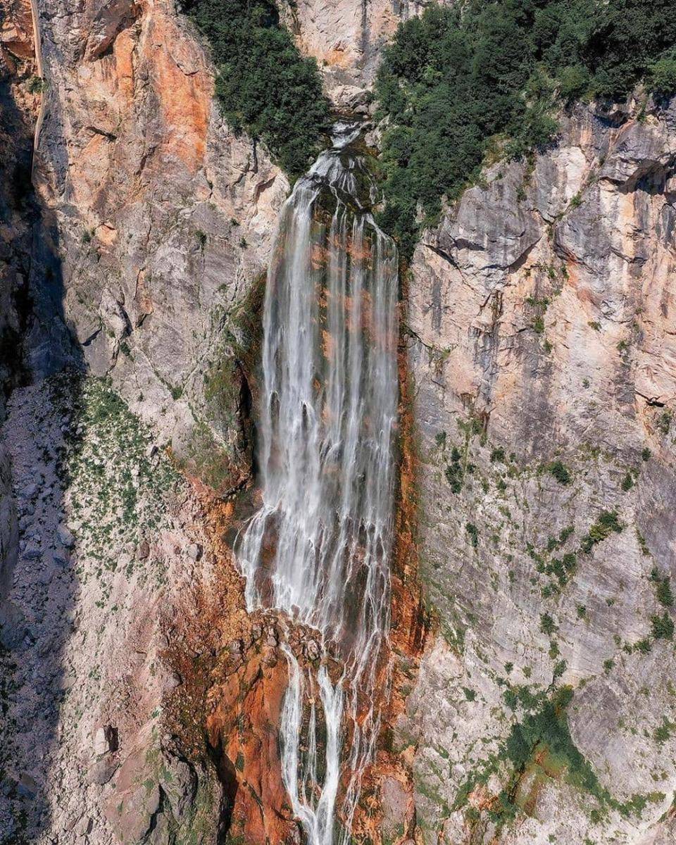 potret Boka Waterfall (instagram.com/socavalley)