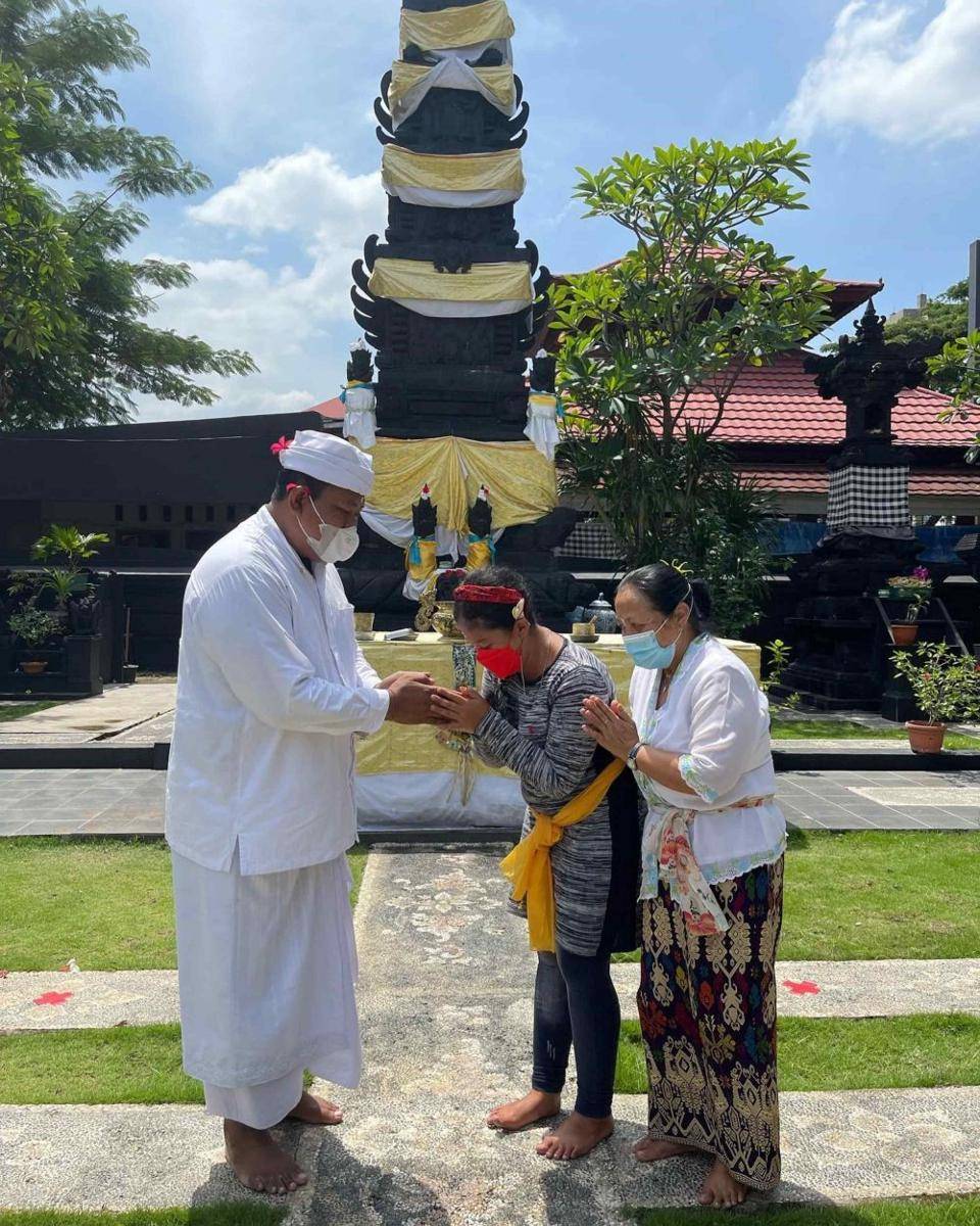 Rara Pawang Hujan (Instagram.com/rara_cahayatarotindigo/)