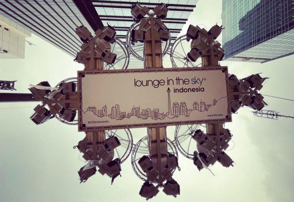 9 Potret Makan di Udara, Kuliner Antimainstream Lounge in The Sky