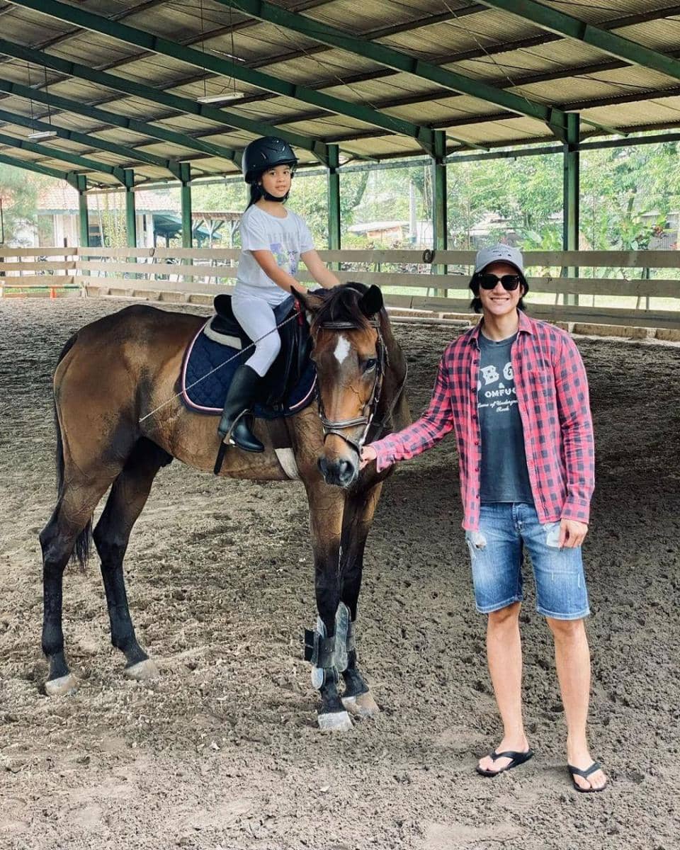 potret Vino G. Bastian dan Jizzy Pearl Bastian (instagram.com/vinogbastian__)