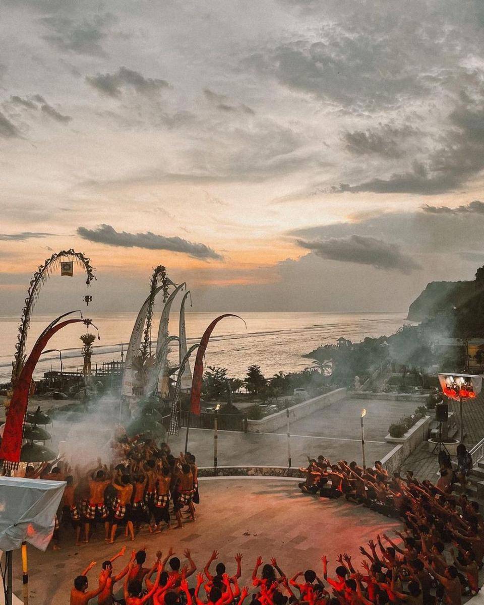 Pantai Melasti, Bali (instagram.com/13imrf)