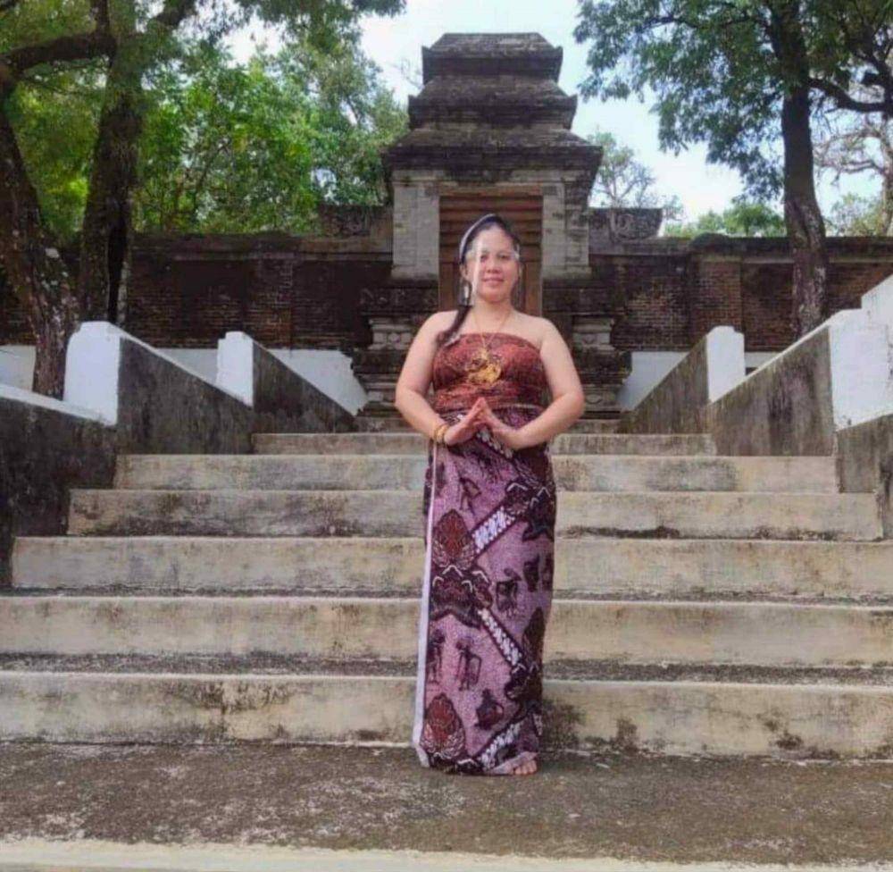 Rara Pawang Hujan (Instagram.com/rara_cahayatarotindigo/)