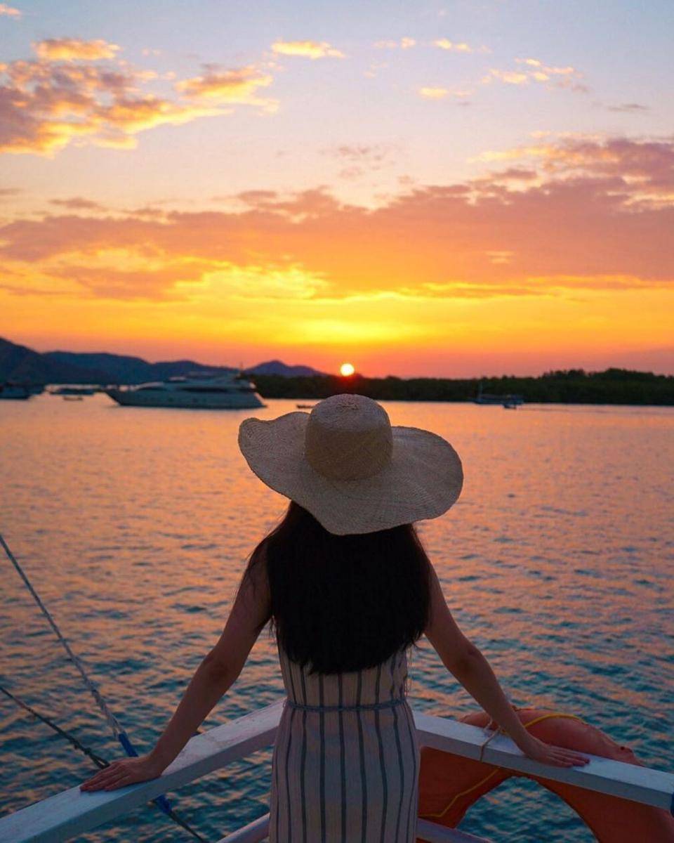 potret sunset di Labuan Bajo (instagram.com/indraseptianazhari)