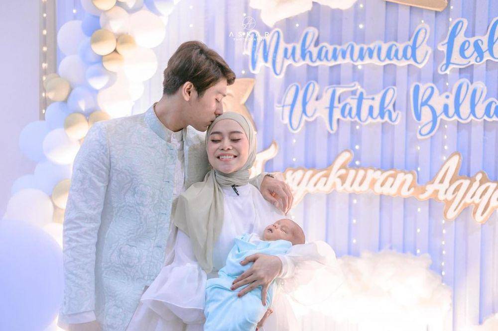 Potret Lesti Kejora saat momong buah hati. (instagram.com/askar_photography)