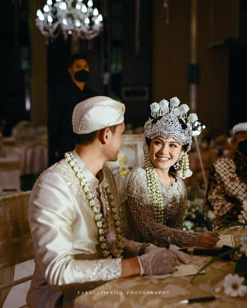 Momen akad nikah Ibnu Wardani dan Lalita Hutami. (instagram.com/faralljibrill_official)