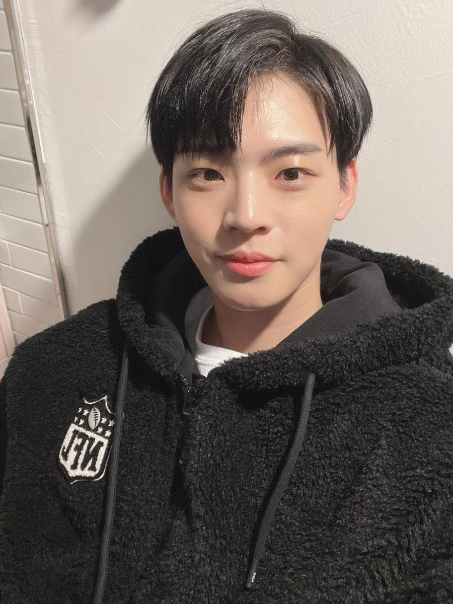 Hyojin ONF (twitter.com/WM_ONOFF)