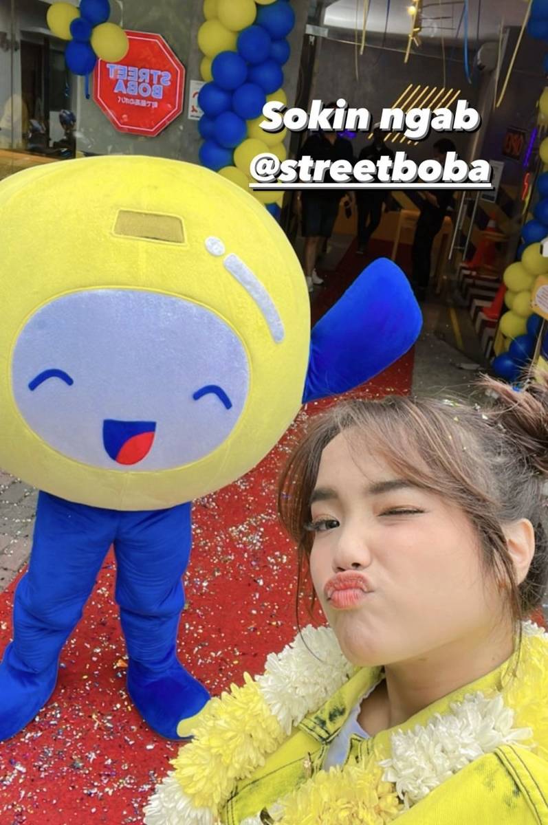 Fuji dan Thariq kerja bareng abis umrah. (instagram.com/fuji_an)