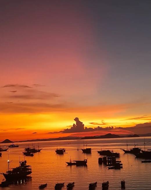 potret sunset di Labuan Bajo (instagram.com/et.yoland)