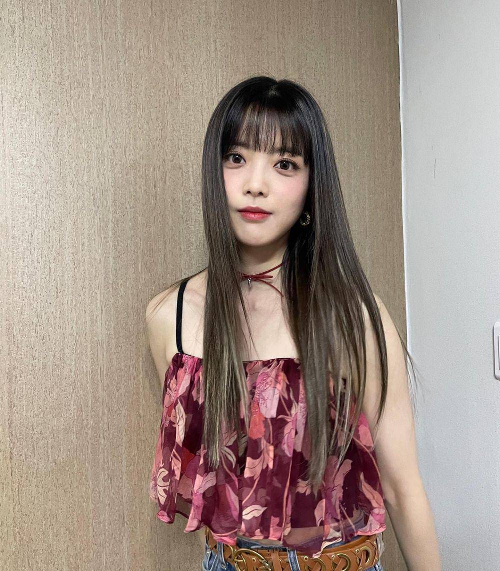 Ji Suyeon Weki Meki (instagram.com/suye.on2di)