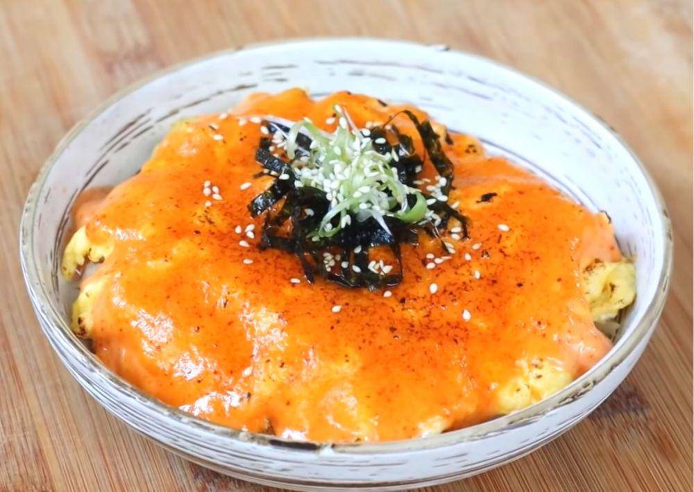 Nasi telur mentai (youtube.com/Devina Hermawan)