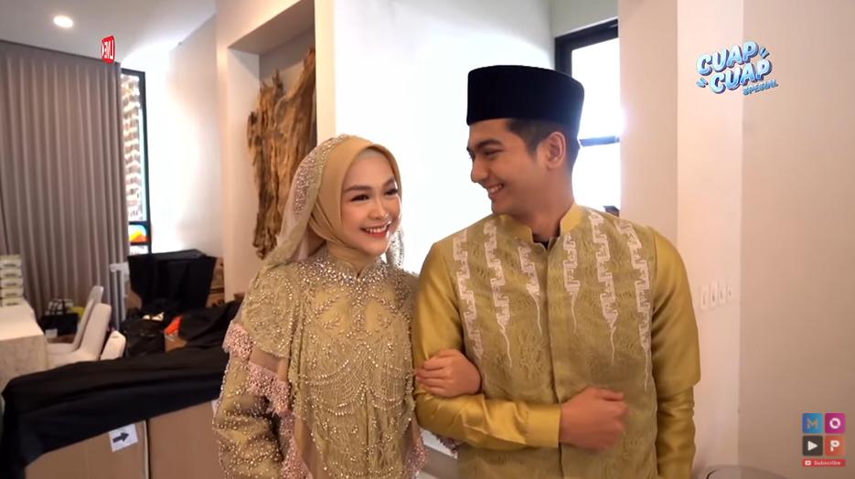 10 Potret Keluarga Ria Ricis dan Teuku Ryan di Pengajian 4 Bulanan