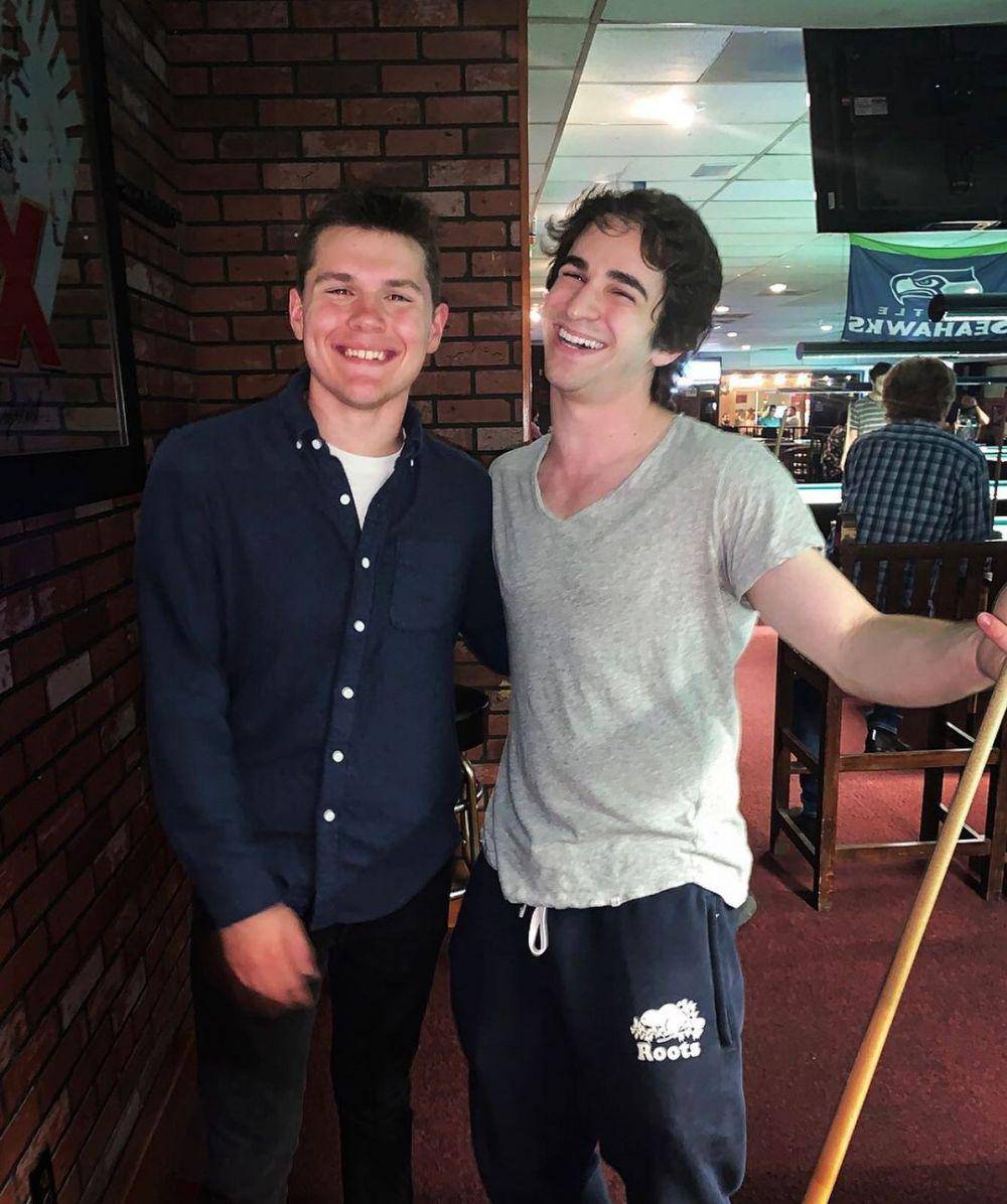 Potret Zachari Gordon dan Robert Capron. (Instagram.com/zacharygordon)