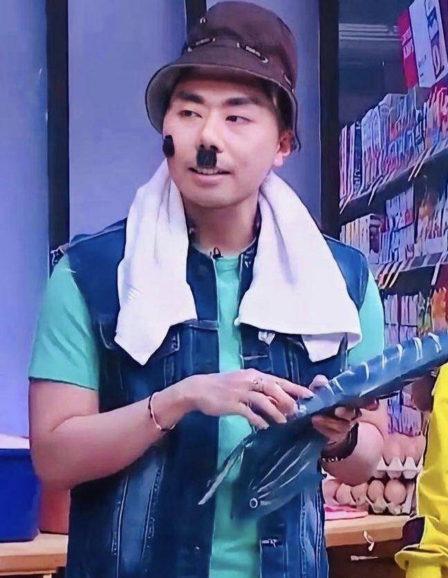 Roy (Instagram.com/roykiyoshi)