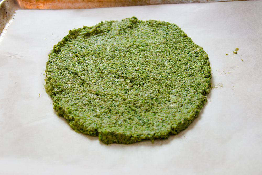 cara membuat pizza brokoli (howtomakedinner.com)