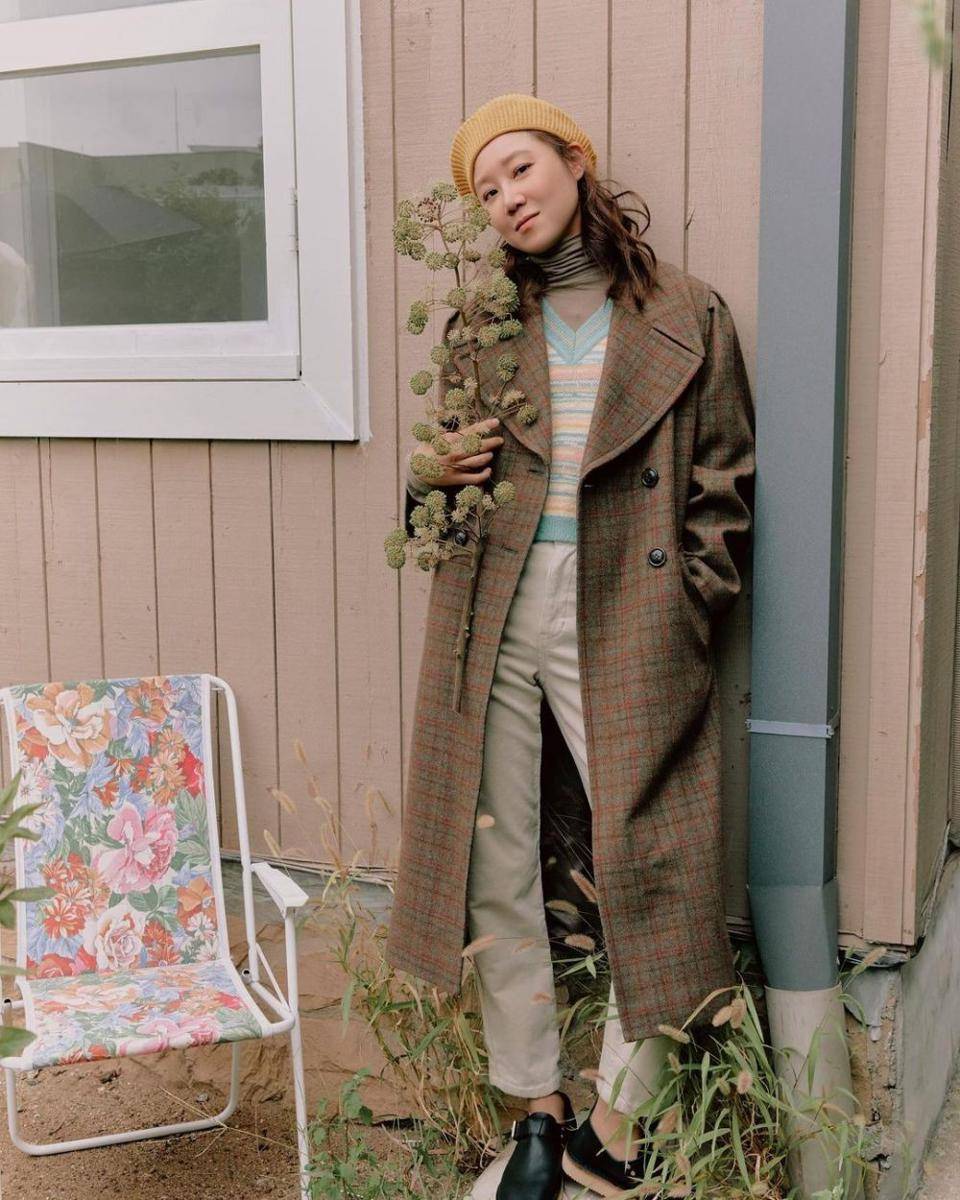 OOTD Berbagai Macam Knit ala Gong Hyo Jin (instagram.com/rovvxhyo)