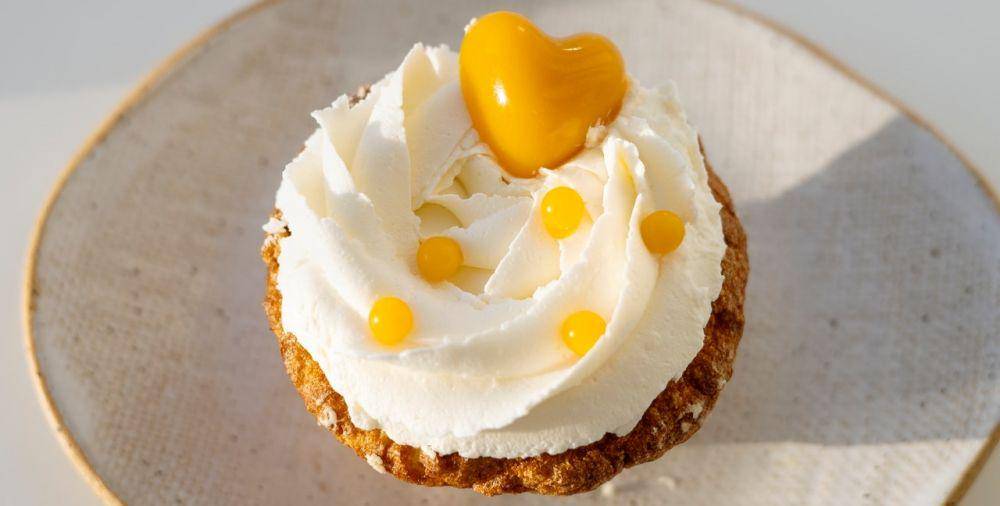 ilustrasi krim pisang cupcake (pexels.com/Anna Nekrashevich)