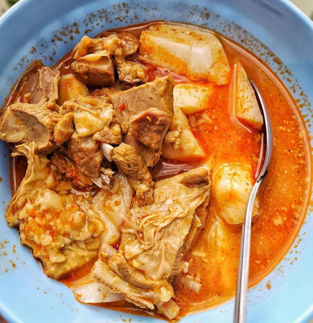 angeun lada (instagram.com/deepfoodgasm)