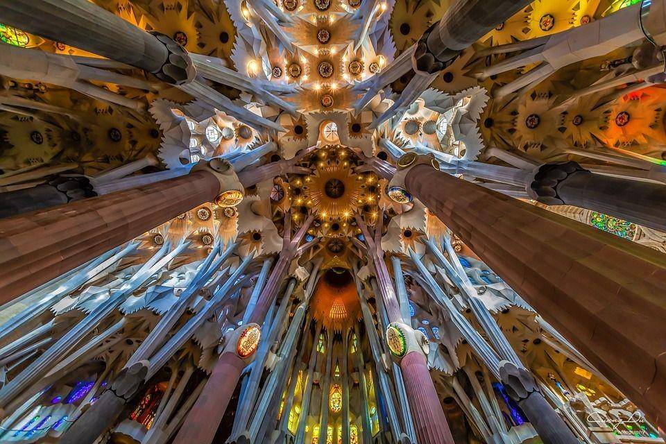 Sagrada Familia (pixabay.com/CD_Photosaddict)