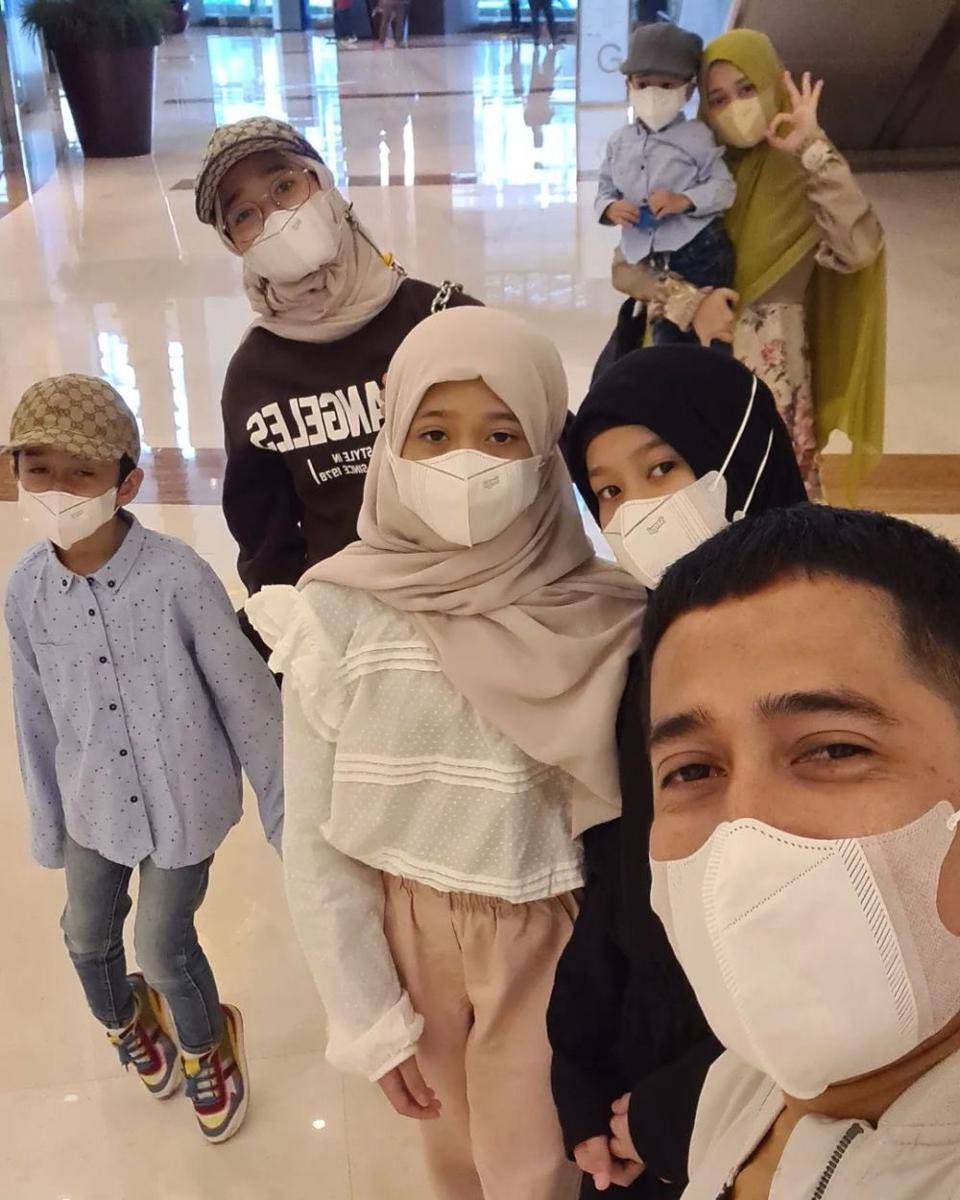 potret keluarga Irfan Hakim (instagram.com/irfanhakim75)