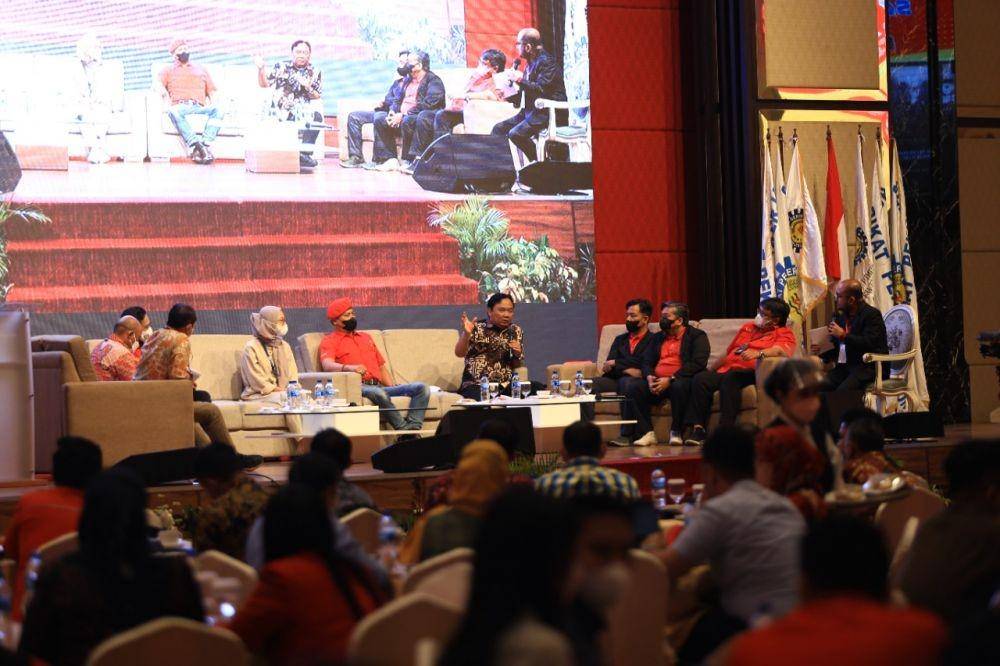 Serikat Pekerja PLN Sumut Bikin Bedah Buku Jejak Listrik di Tanah Raja