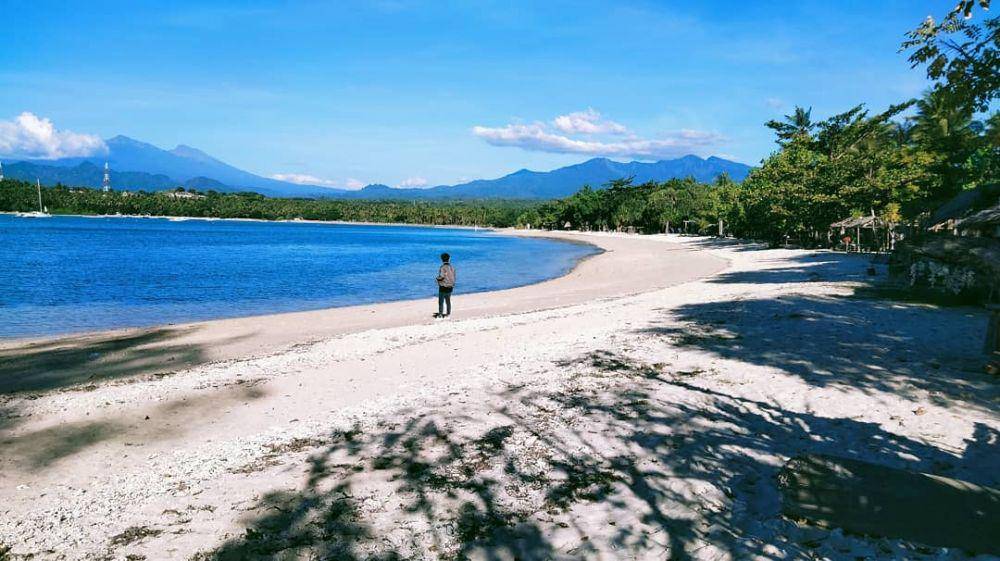 Pantai Sire Lombok (instagram.com/zulkatraveling)