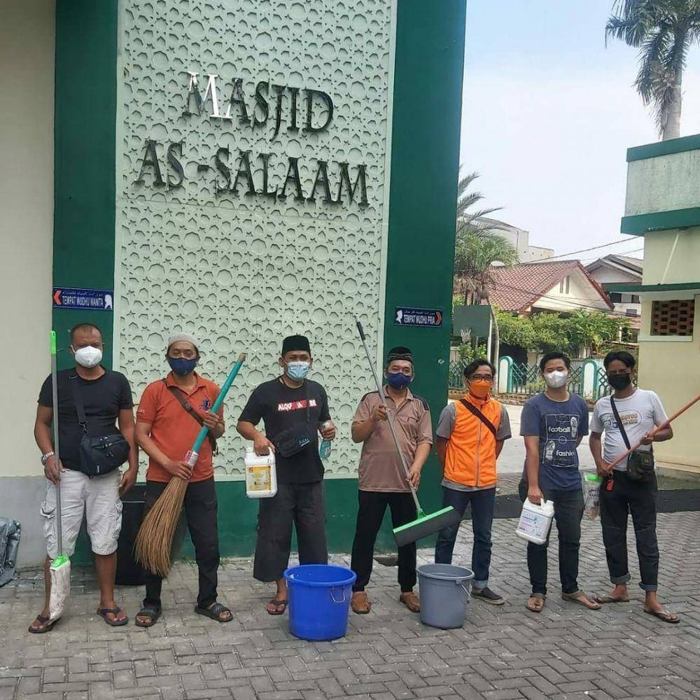 ilustrasi bersiap membersihkan masjid (instagram.com/relawan masjid)
